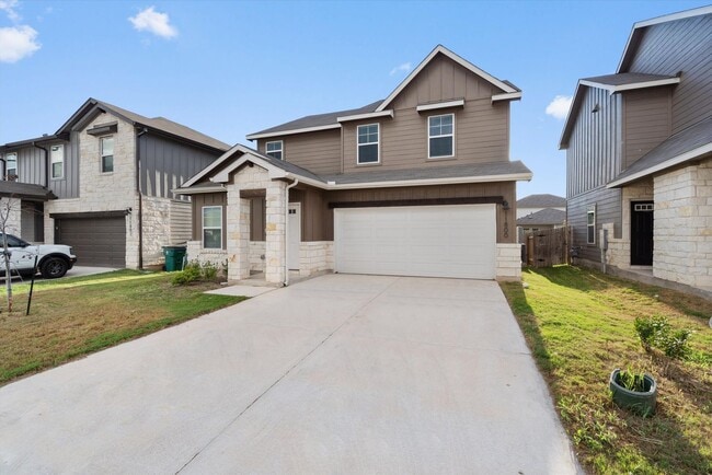 Building Photo - Huge 5-Bedroom Home for Lease in South Austin