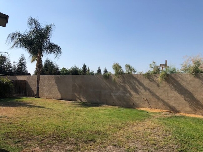 Building Photo - Beautiful 4 Bedroom in NW!