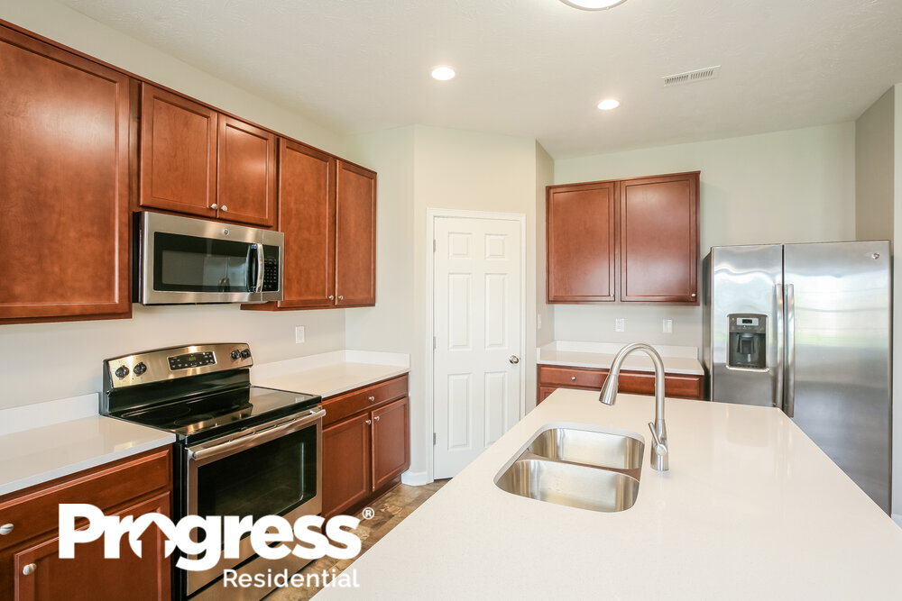 Building Photo - 8267 Templederry Dr