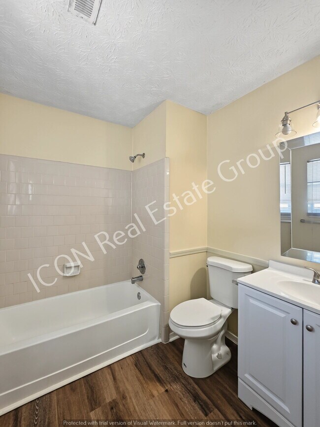 Building Photo - 3 or4-Bed Family Home in Marietta with Spacious Layout & 2.5 Baths with fenced yard and cul de sa...