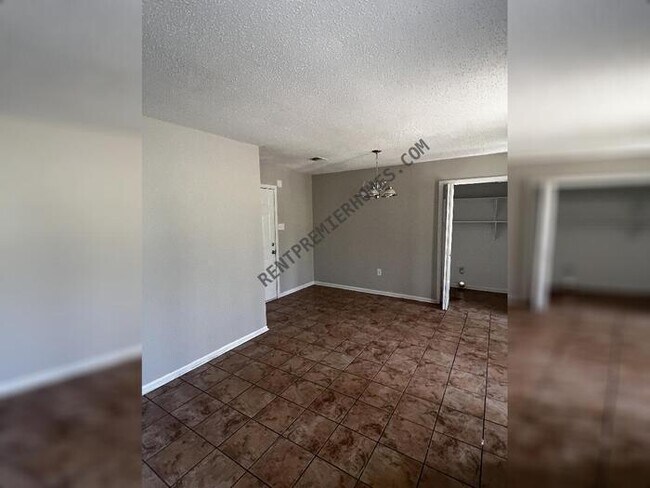 Building Photo - 2707 Koko Dr
