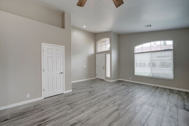 Building Photo - 3720 S Heath Way
