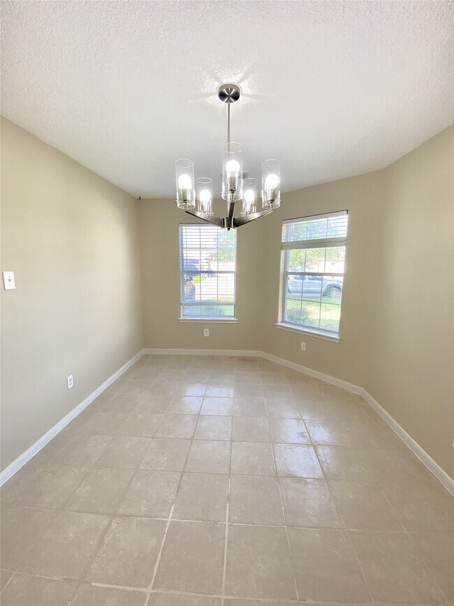 Building Photo - 28922 San Bernard River Loop