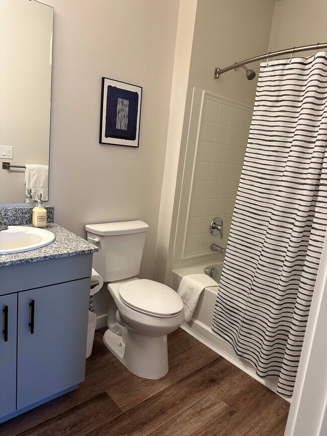 Building Photo - 1001 Marshall Ave