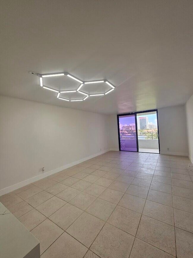 Building Photo - 600 Three Islands Boulevard