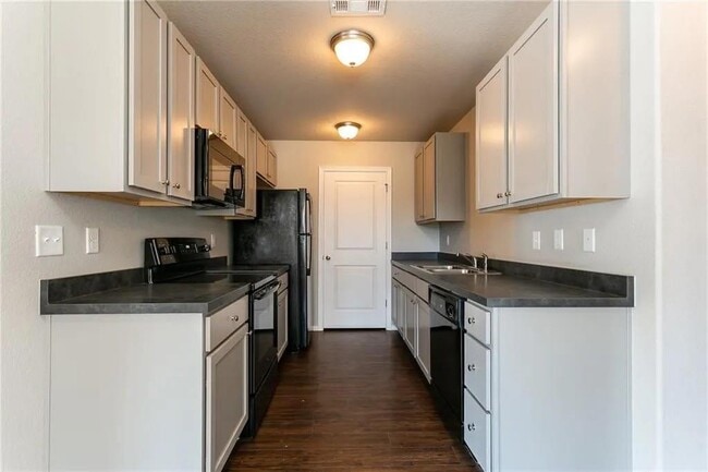 Building Photo - 1743 E Central St