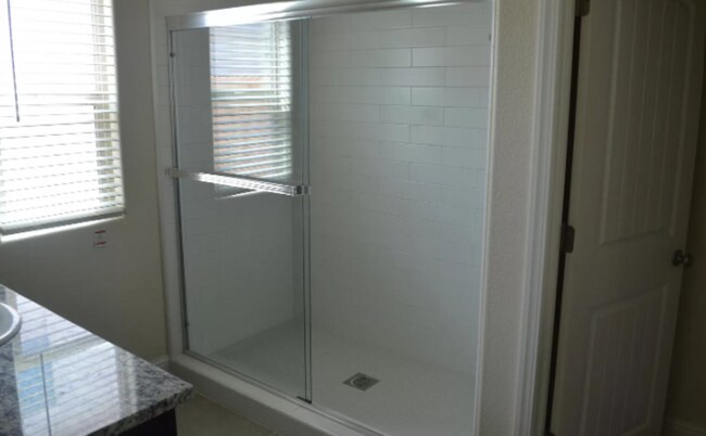 Building Photo - 3715 Bonifacio Way