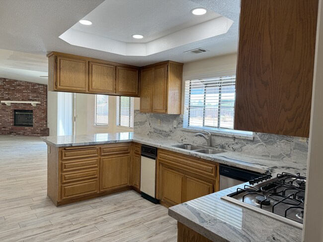 Building Photo - 14957 Mandan Rd