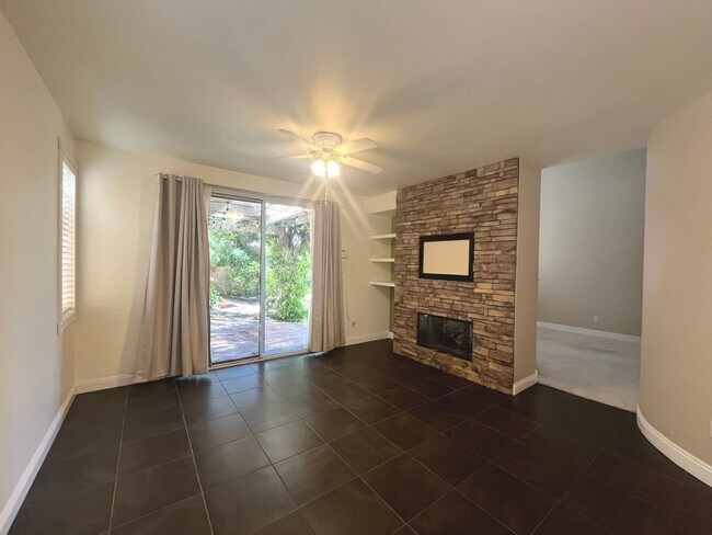 Building Photo - Discover this Gem w/sparkling pool & spa!