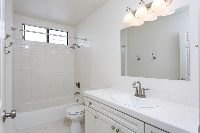Building Photo - Remodeled 1BR in Prime North Park | Near 30th St | Garage + Storage
