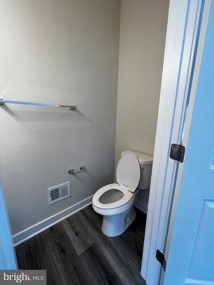 Building Photo - 38 Meadow View Ln