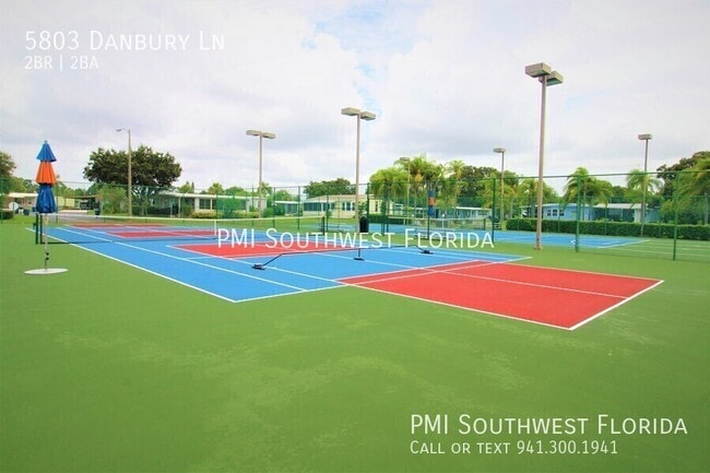 Building Photo - 5803 Danbury Ln