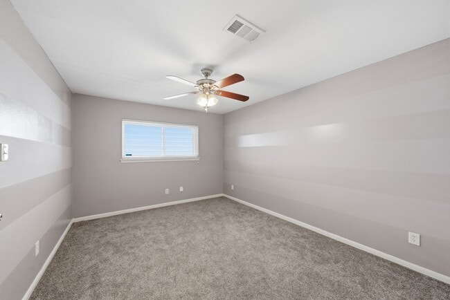 Building Photo - 2502 Hollow Hook Rd