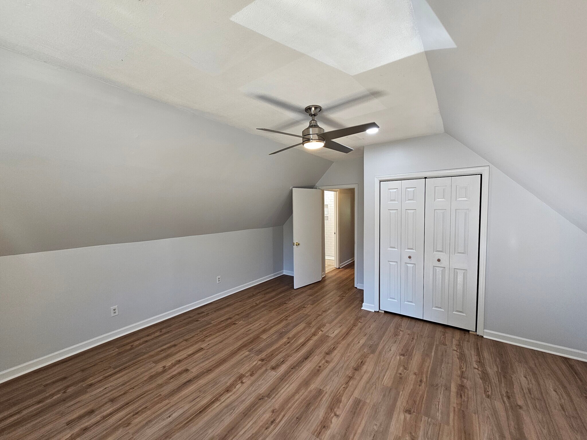 Building Photo - 2800 South Ridge Dr
