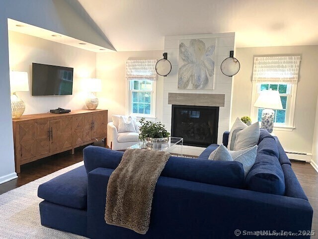 Building Photo - 200 W Norwalk Rd