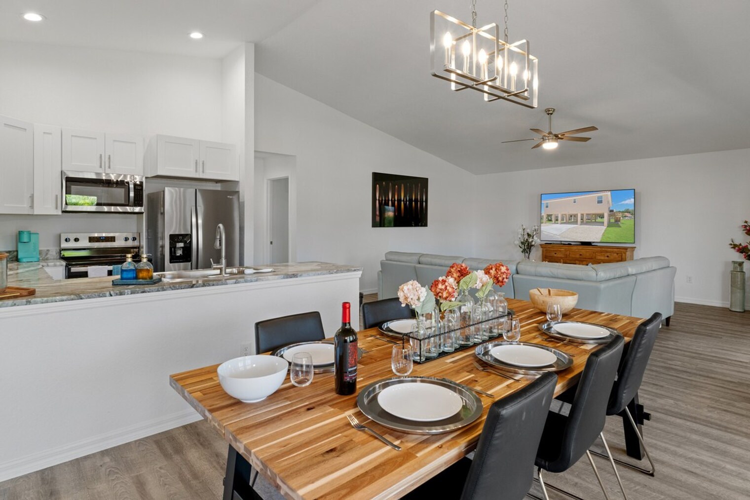 Building Photo - 4800 S Polderland Way