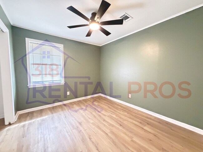 Building Photo - 3 Bed, 2 Bath Home in Ruston!