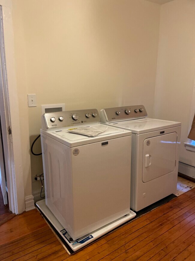 Building Photo - 5948 S Calumet Ave