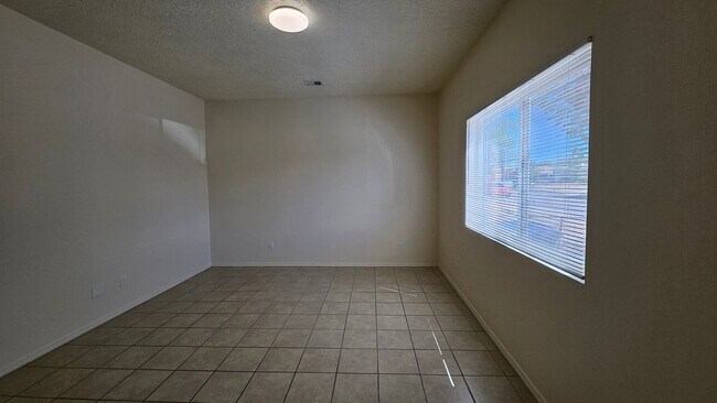 Building Photo - 5401 Marble Ave