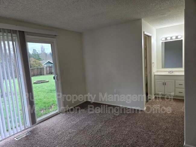 Building Photo - 2736 Xenia St