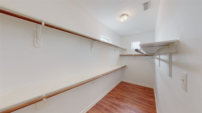 Building Photo - 5843 Petty St