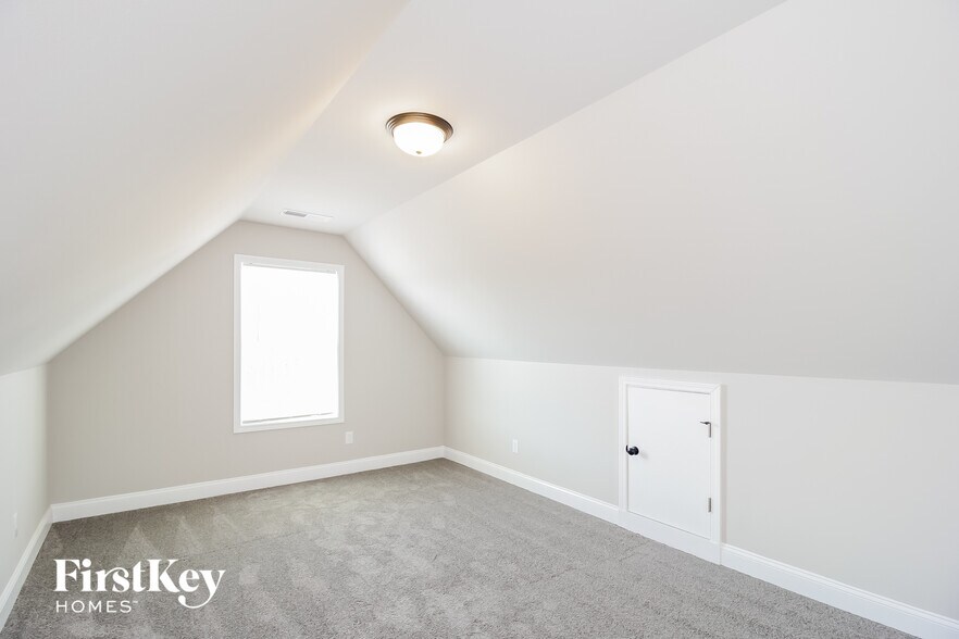 Building Photo - 55 Cranbrooke Ln