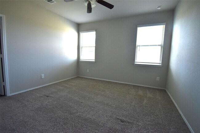 Building Photo - 5930 Dovershire Blf Wy