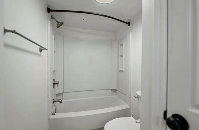 Building Photo - 1311 Antoine Dr