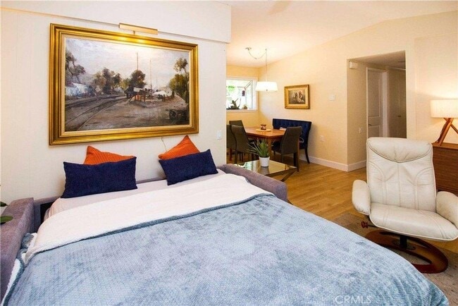 Building Photo - 731 Avenida Majorca