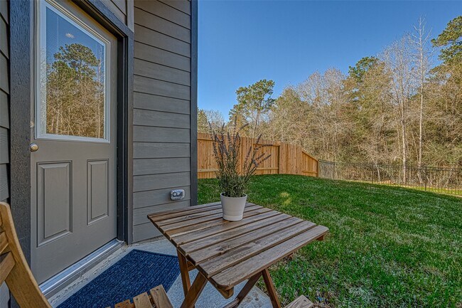 Building Photo - 559 Longleaf Pine Dr