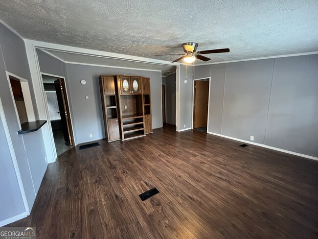 Building Photo - 481 Prather Bridge Rd