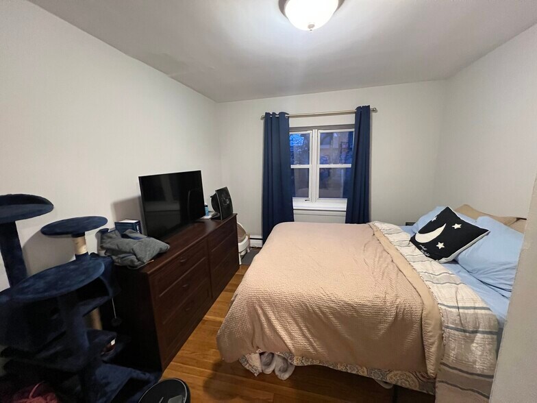 Building Photo - 65 Chiswick Rd