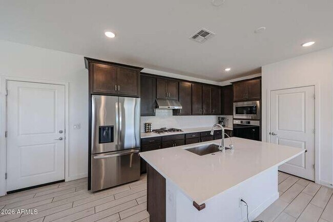 Building Photo - 3361 S 179th Dr