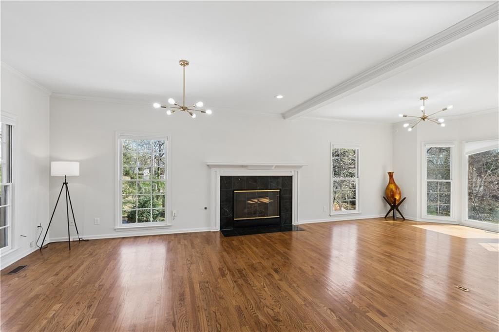 Building Photo - 5055 Mallory Ct