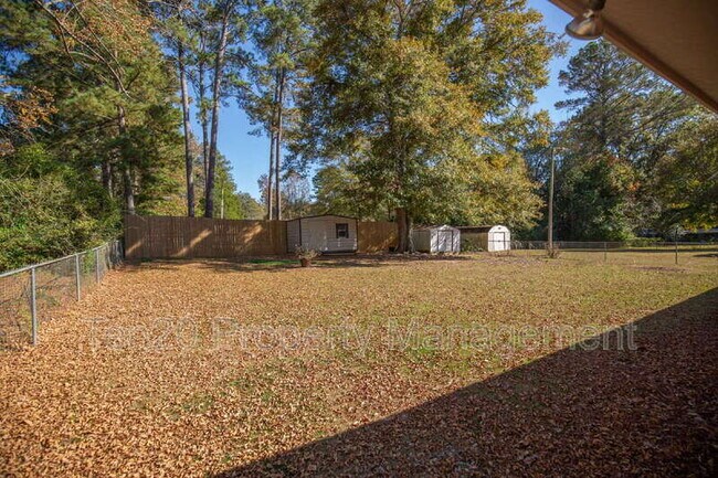 Building Photo - 8334 Canaan Dr