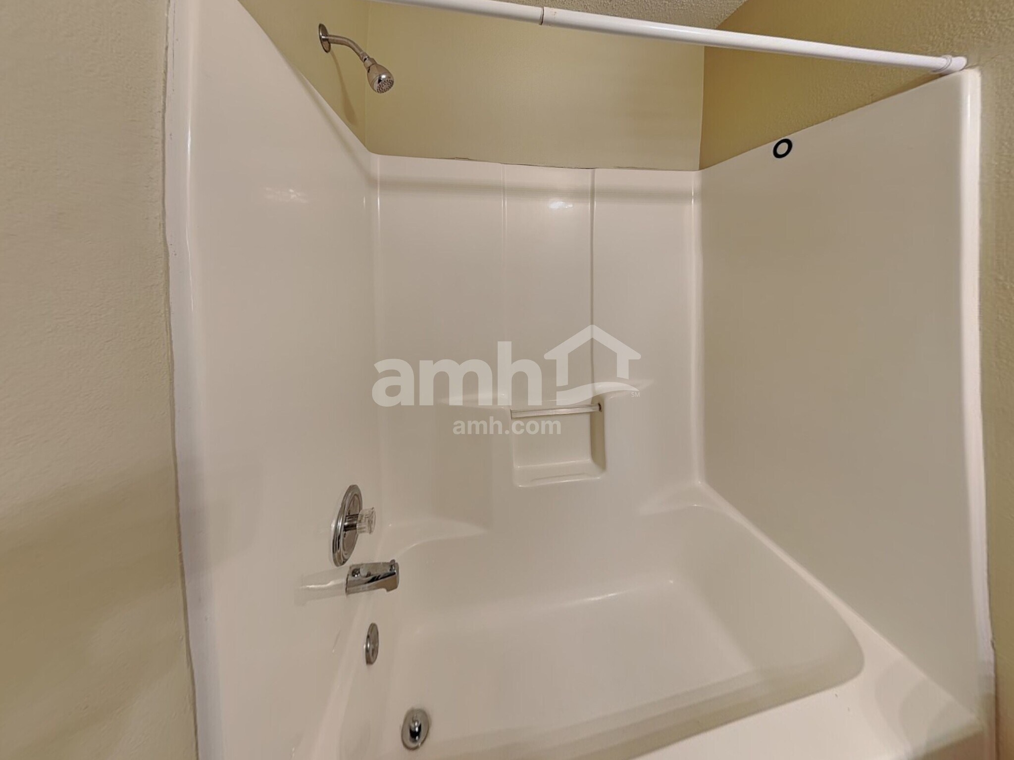 Building Photo - 2092 Meadowlark Ln