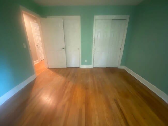 Building Photo - 1524 Alpine Dr