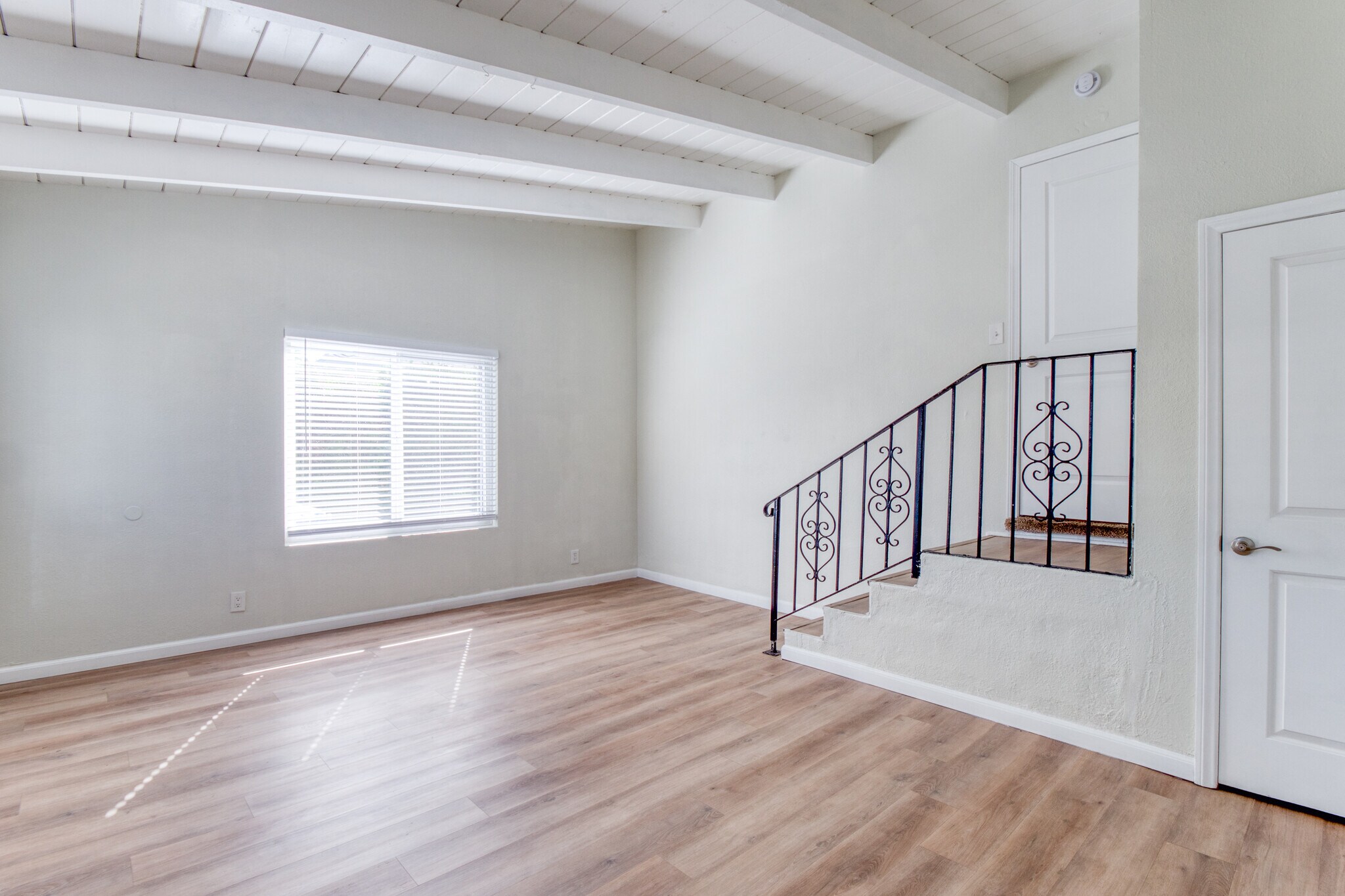 Building Photo - 1734 Eudora Ave