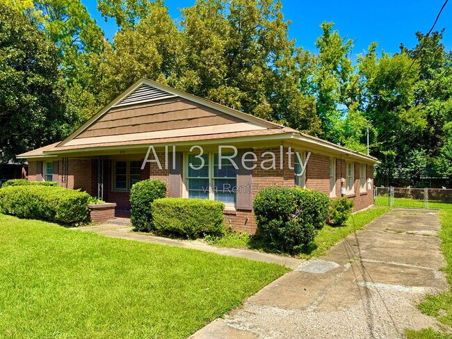 Building Photo - 3719 Bridlewood Dr