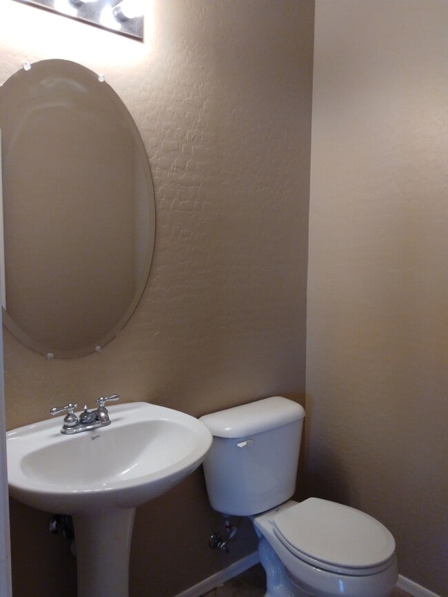 Building Photo - Maripoca Meadows 4bd 2.5bth for Rent