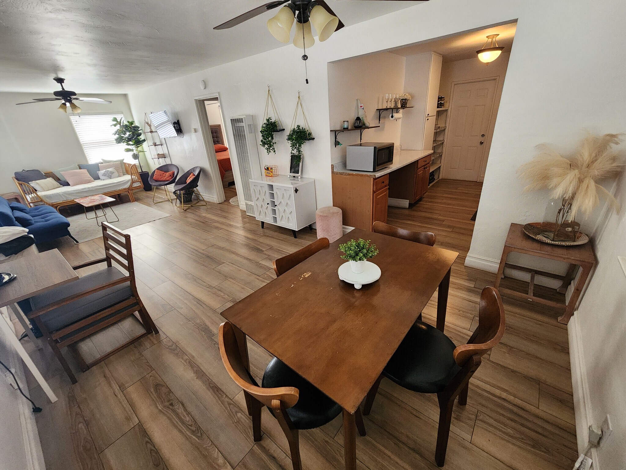 Building Photo - 278 E Merritt Ave