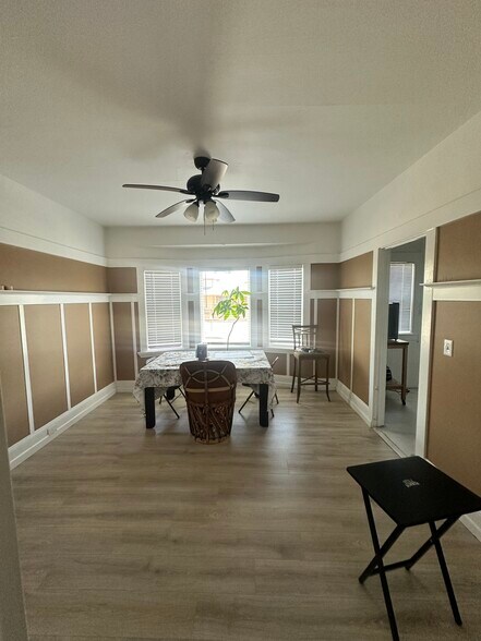 Building Photo - 936 Moorpark St