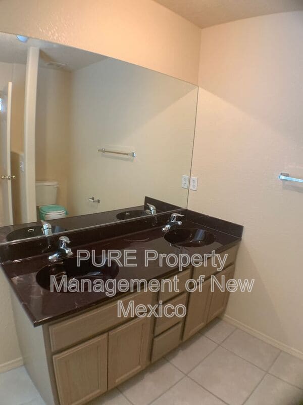 Building Photo - 4108 Abbey Rd