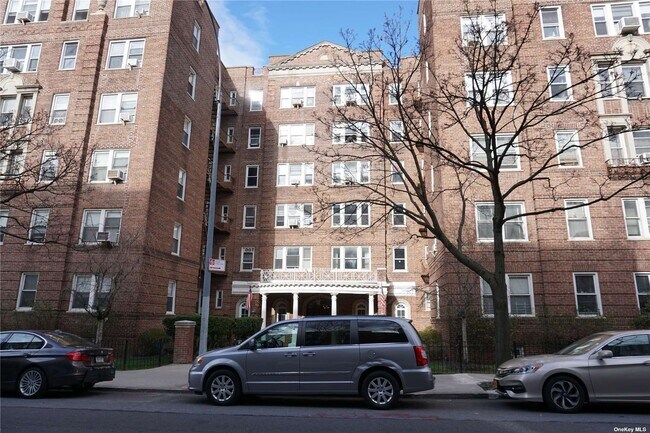 Primary Photo - 7615 35th Ave