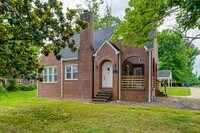 Building Photo - 1234 Polo Rd
