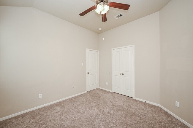 Building Photo - 6942 Hamilton Falls Ln