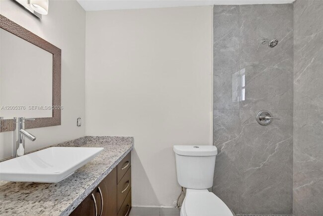 Building Photo - 8550 SW 109th Ave