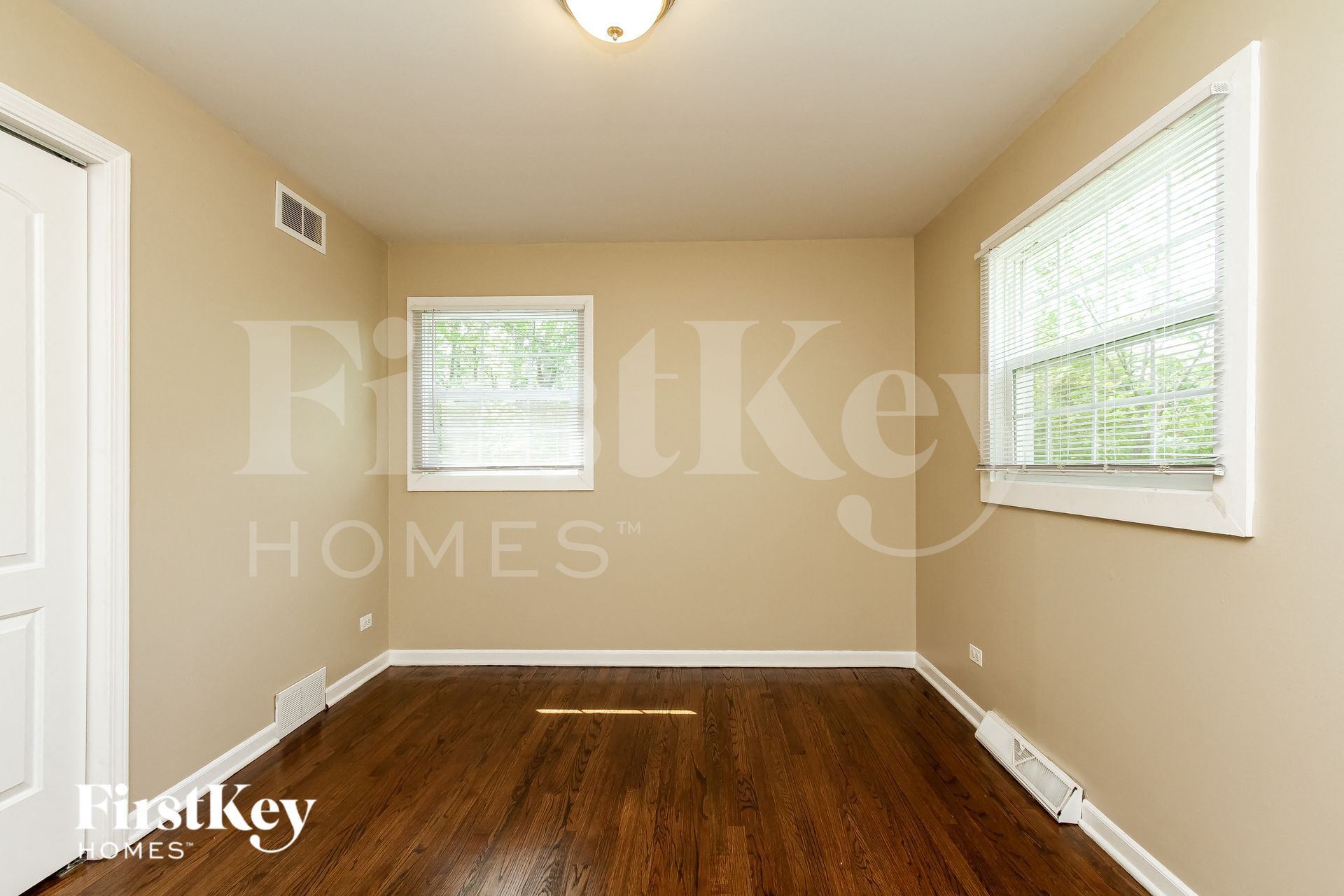 Building Photo - 20460 Arcadian Dr