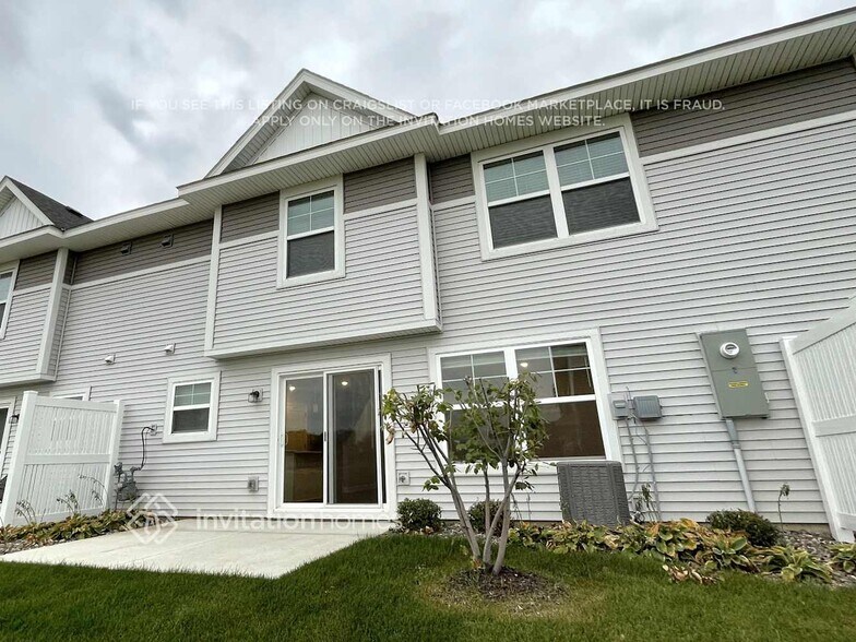 Building Photo - 14310 Arctic Cir