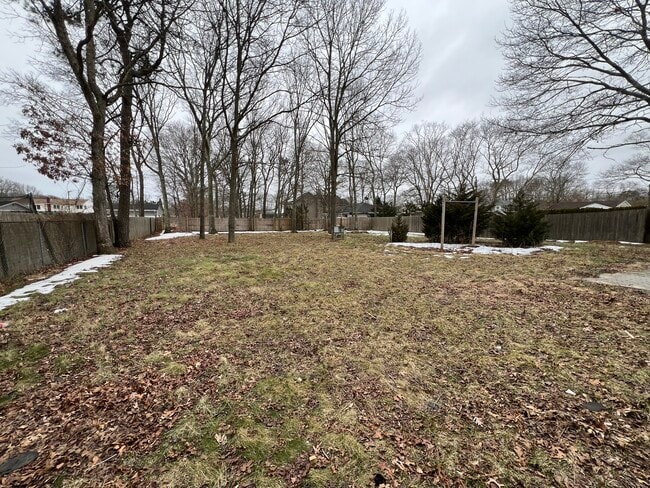 Building Photo - 30 Somerset Ave